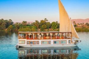 nile cruise luxor to aswan
